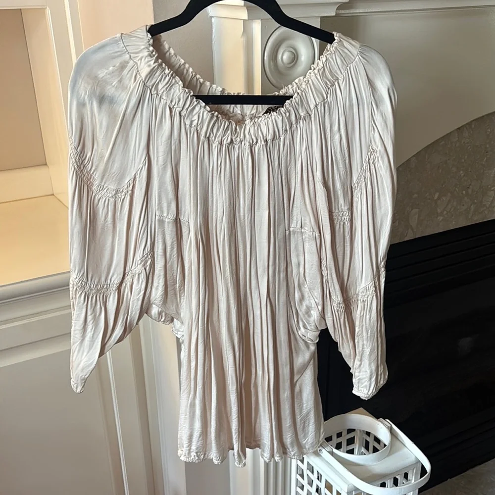 Chic Cream Women's Blouse - Picture 1 of 1